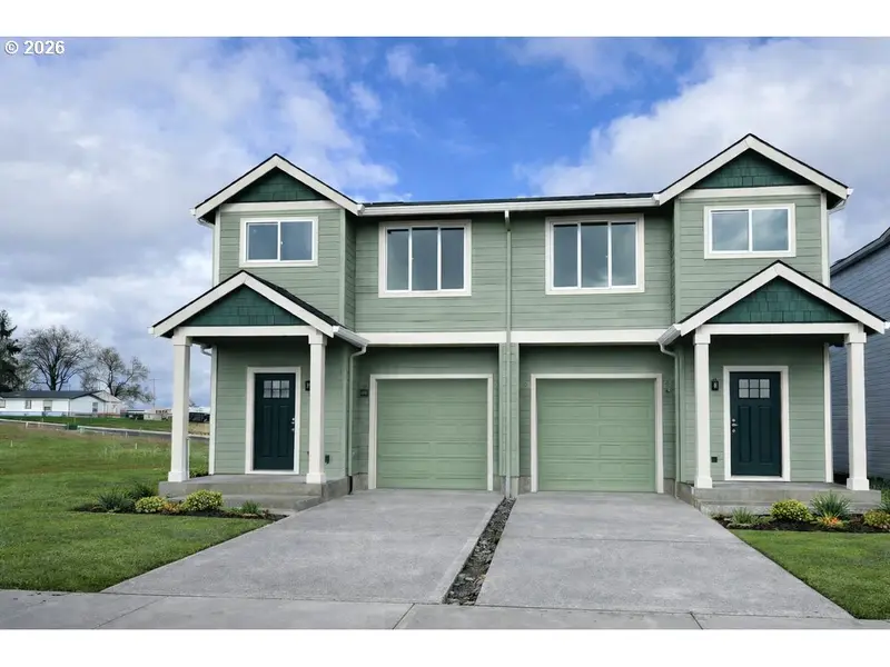 454 E Wilson ST, Carlton, OR 97111