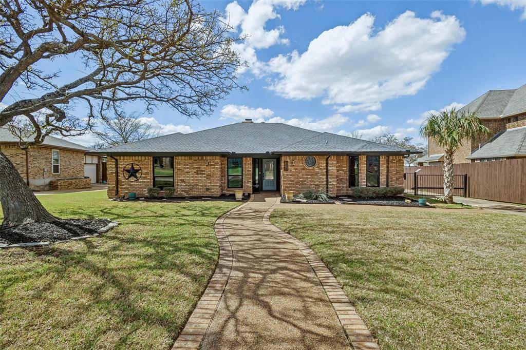 316 Inverness Drive, Trophy Club, TX 76262