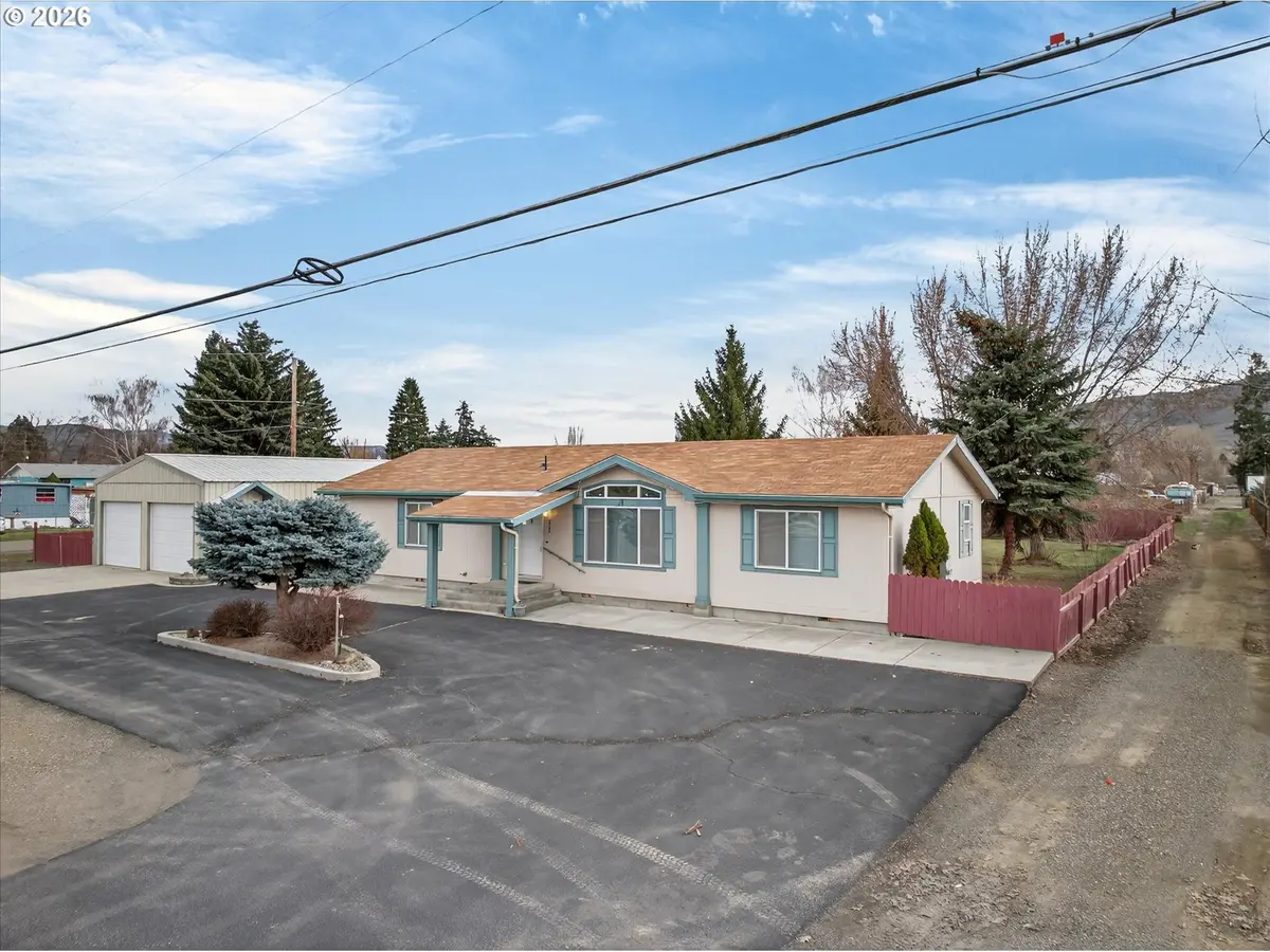 3705 CAMPBELL ST, Baker City, OR 97814