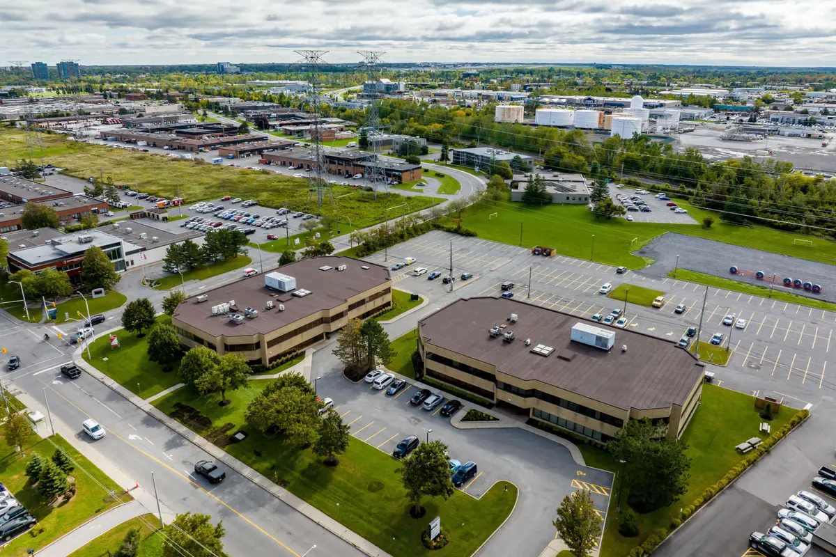 20 Colonnade RD, Cityview - Parkwoods Hills - Rideau Shore, ON K2E 7M6