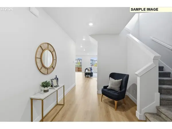 7802 NW ELEANOR AVE, Portland, OR 97229