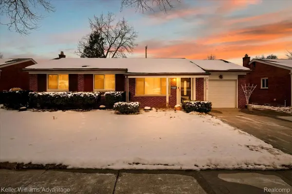 33086 Allen ST, Livonia, MI 48154