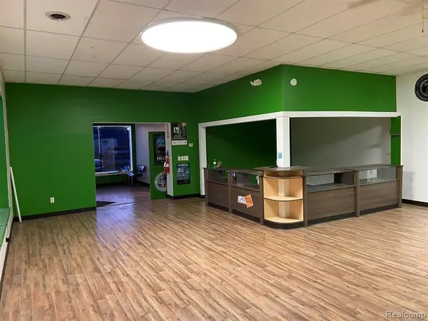 588 Pointe Tremble RD, Algonac, MI 48001