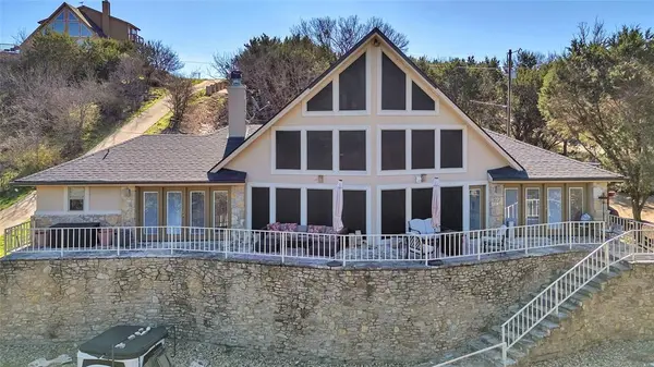 2024 Bluff Creek Drive, Strawn, TX 76475