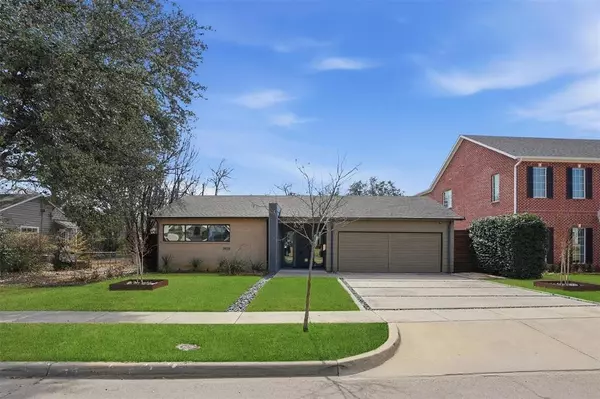 Dallas, TX 75220,3938 Lively Lane