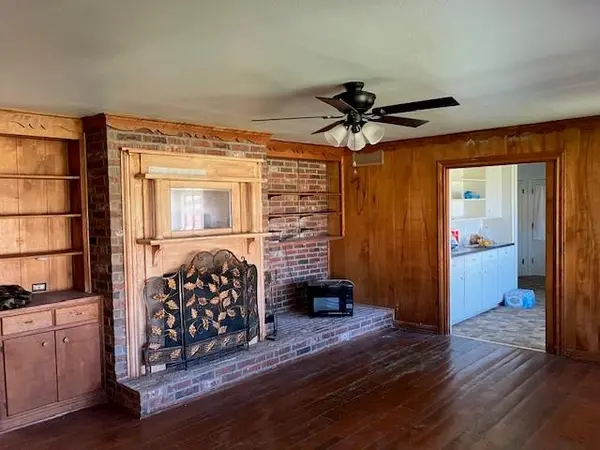 9119 N Farm Road 69, Dike, TX 75437