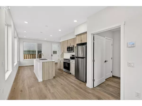 Portland, OR 97218,7280 NE Going ST