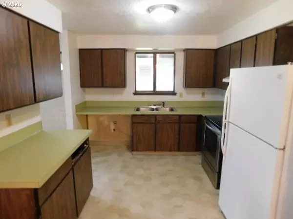 Florence, OR 97439,1990 WILLOW ST