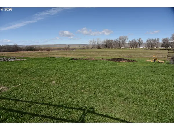 68499 KUNZE LN, Boardman, OR 97818