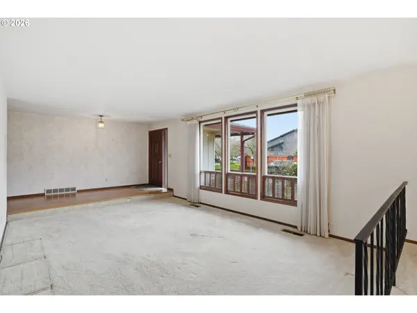 17300 TIMOTHY WAY, Gladstone, OR 97027