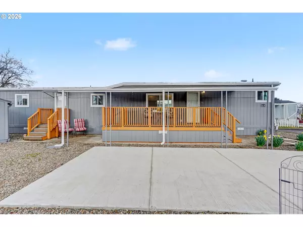 Salem, OR 97317,2200 Lancaster DR SE #14A