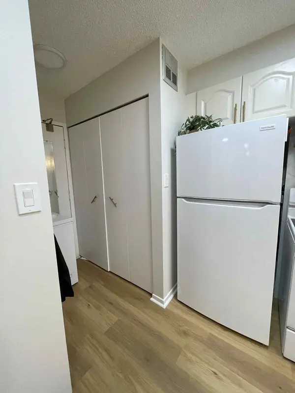 90 Ling RD #603, Toronto E10, ON M1E 4Y3