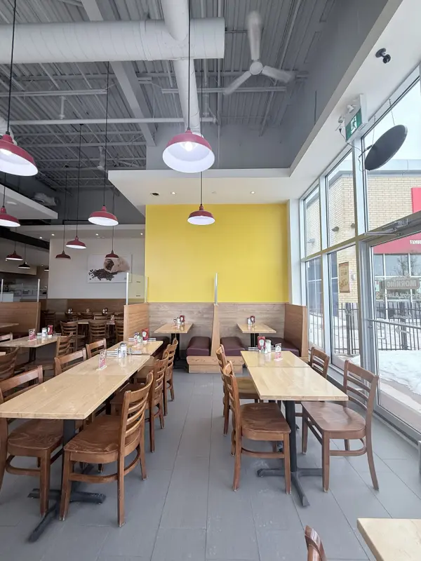 15975 Bayview AVE, Aurora, ON L4G 0S3