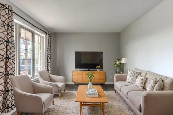 55 Marlow CIR, Springwater, ON L0L 1V0