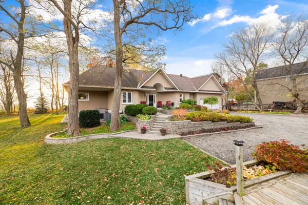 20 Tiny Beaches RD N, Tiny, ON L0L 2J0