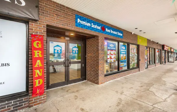 4722 Jane ST ##7, Toronto W05, ON M3N 2K8