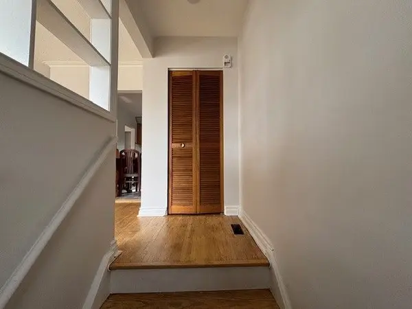 199 Gracedale BLVD #Main Floor, Toronto W05, ON M9L 2C3