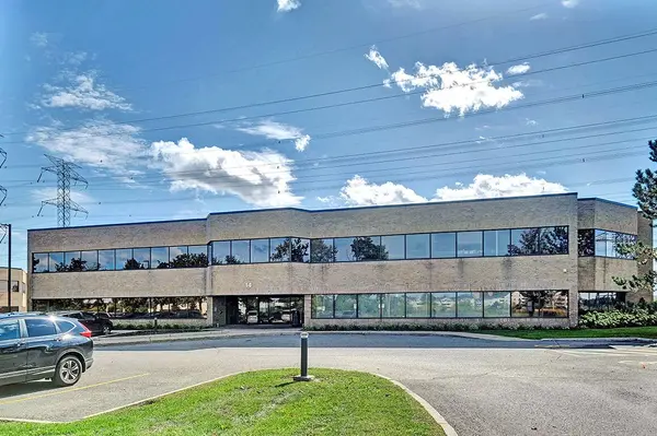 20 Colonnade RD, Cityview - Parkwoods Hills - Rideau Shore, ON K2E 7M6