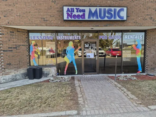 555 CALIFORNIA AVE #3, Brockville, ON K6V 7N6