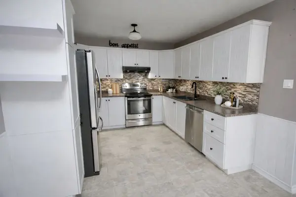 261 Trillium CIR, Alfred And Plantagenet, ON K0A 3K0