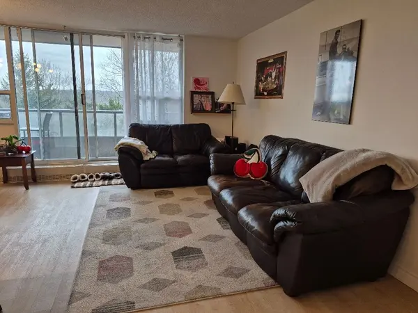 1964 Main ST W #904, Hamilton, ON L8S 1J5