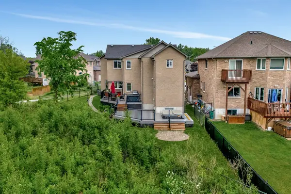 10 Meagher PL, Belleville, ON K8P 0C1