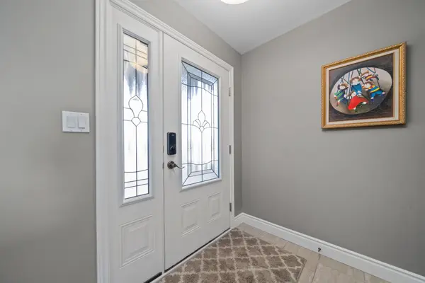 10 Meagher PL, Belleville, ON K8P 0C1