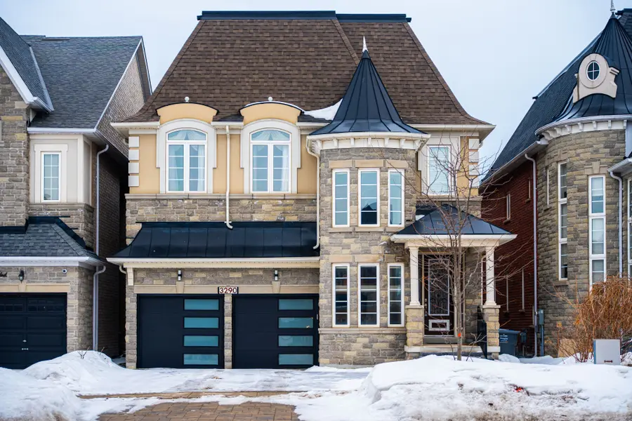 3290 Erin Centre BLVD, Mississauga, ON L5M 0K9