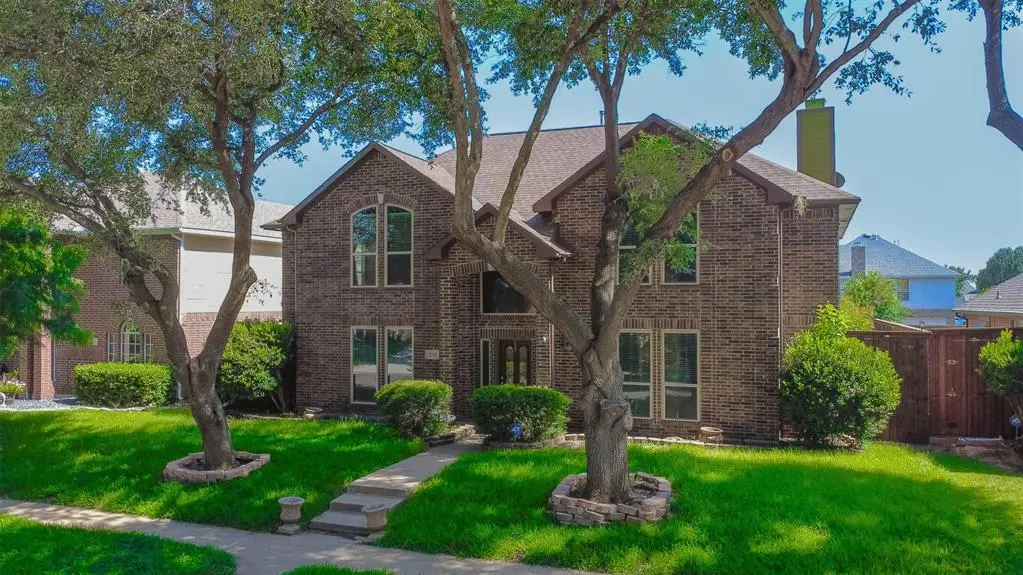 2713 Water Oak Drive, Grand Prairie, TX 75052