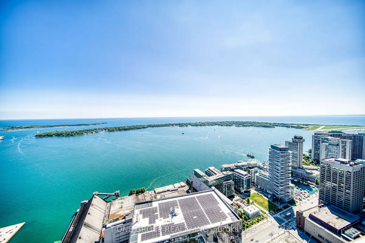 138 Downes ST #6807, Toronto C08, ON M5E 0E4