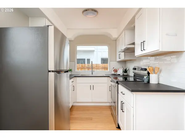 315 N Holland ST, Portland, OR 97217