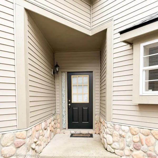 4509 Alexander Pines DR, Independence Charter Township, MI 48346