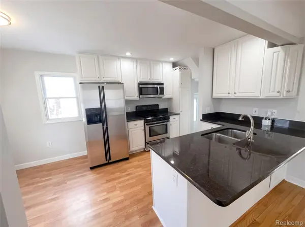 1824 E Hudson AVE, Royal Oak, MI 48067