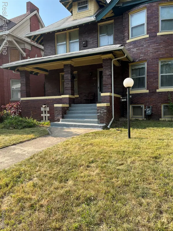 686 ATKINSON S, Detroit, MI 48202