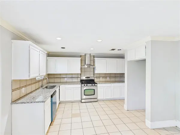 6909 Valhalla Road, Fort Worth, TX 76116