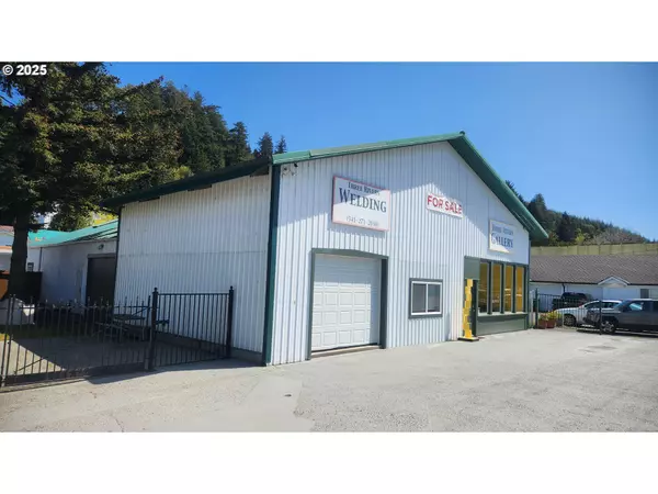 Gardiner, OR 97441,77231 HIGHWAY 101