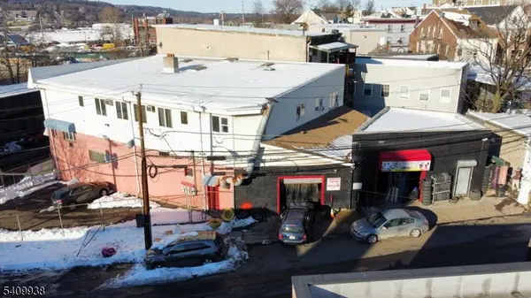 384-390 River St, Paterson City, NJ 07524