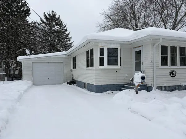 106 N Reinberg AVE, Scottville, MI 49454