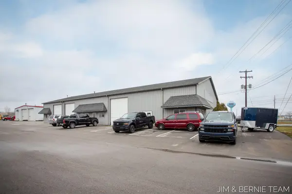 11322 E Lakewood BLVD, Hollandchartertownship_ottawa, MI 49424