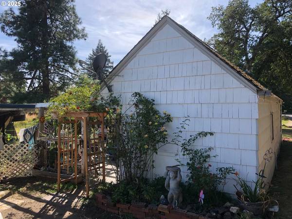 88793 TERRITORIAL RD, Elmira, OR 97437