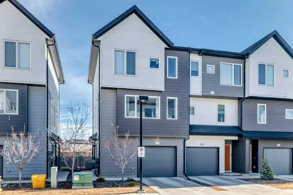 413 Skyview Ranch CIR NE, Calgary, AB T3N 1Y8