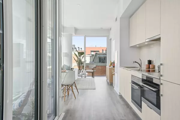 Toronto C08, ON M5A 0K9,158 Front ST E #1003