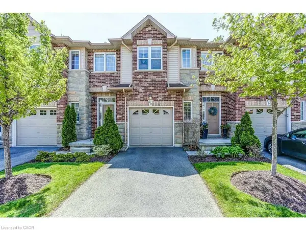 22 Liddycoat LN #9, Hamilton, ON L9G 0A7
