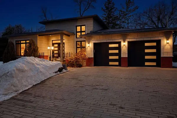 28 George ST, Westport, ON K0G 1X0