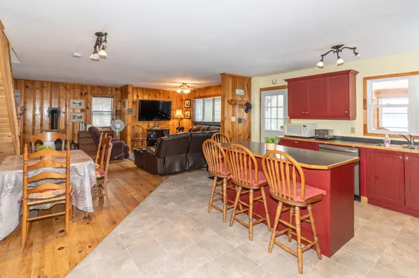 1012 Goodlife LN, Algonquin Highlands, ON P0A 0A8