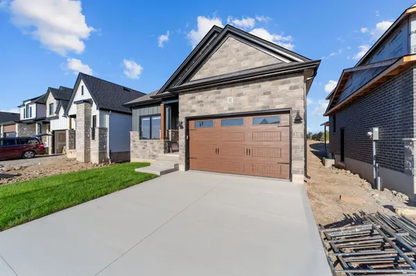 11 Sheldabren ST, North Middlesex, ON N0M 1A0