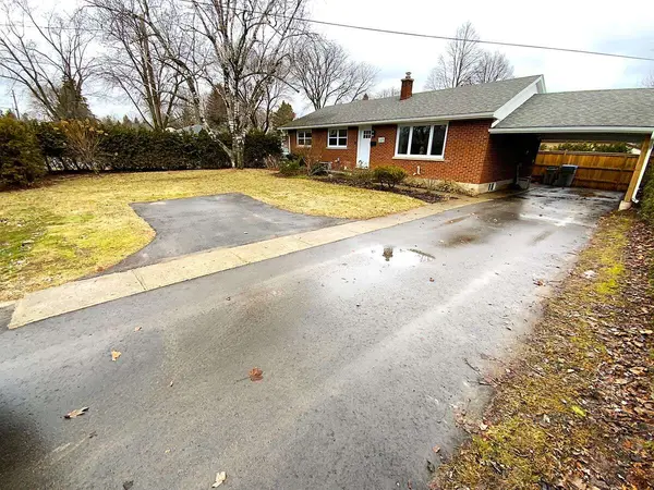 345 Head ST N, Strathroy-caradoc, ON N7G 2J8