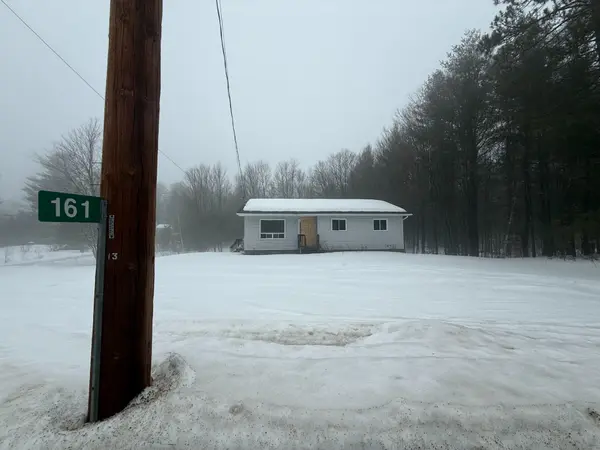 161 Glastonbury RD, Addington Highlands, ON K0H 2G0