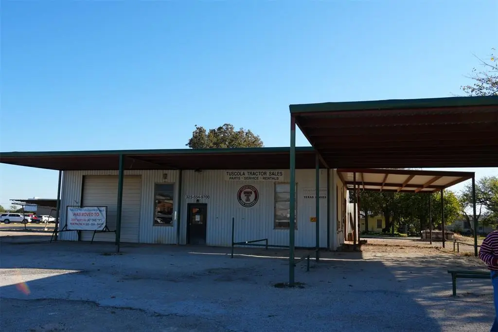 833 Garza Avenue, Tuscola, TX 79562