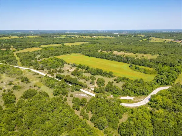 613 County Road 3848, Poolville, TX 76467